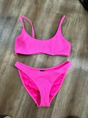 triangl swimwear Neon Pink Ribbed Bikini Top